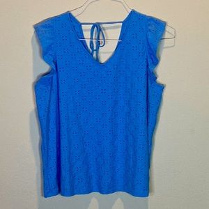 Women sleeveless top